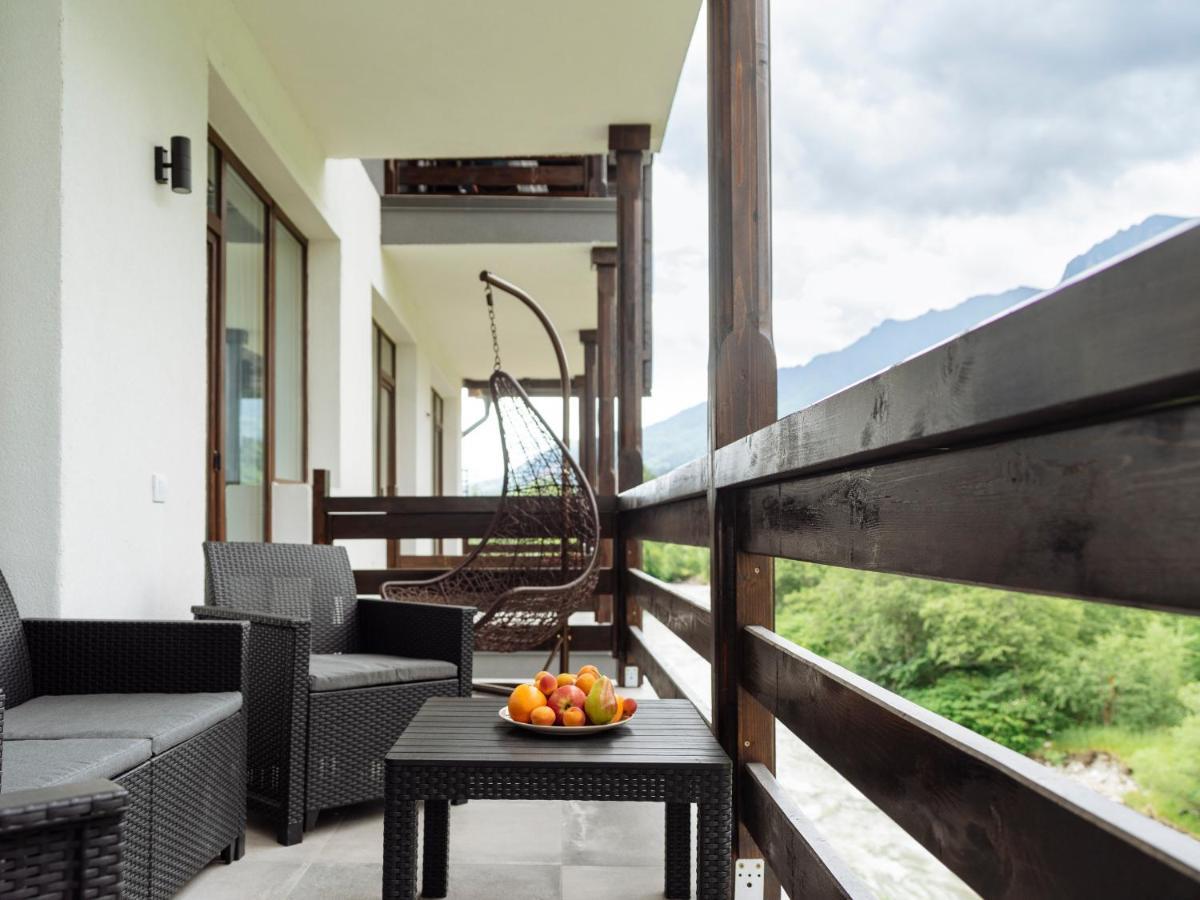 Nature Loft By The River Busteni Ngoại thất bức ảnh